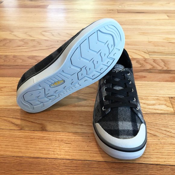 Keen Black and Gray Plaid Sneakers - Picture 4 of 8